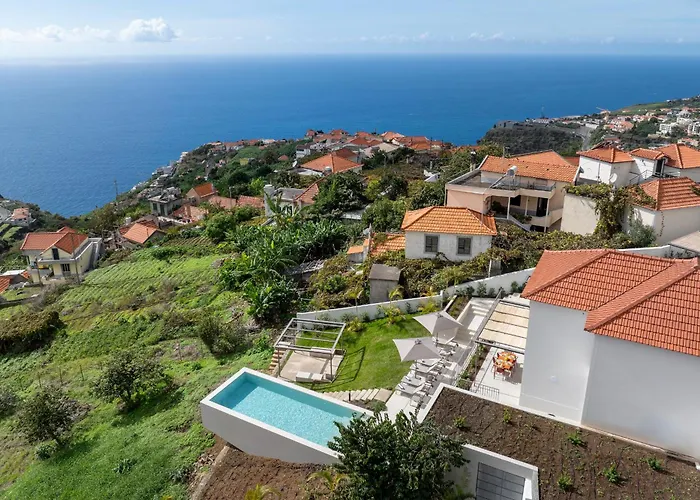 Villa Memorhia Village Calheta (Madeira)