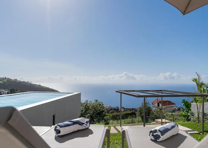 Villa Memorhia Village *